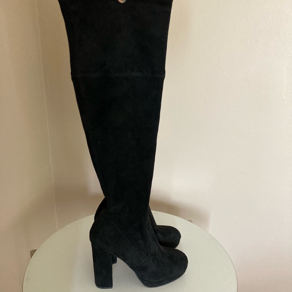 Forever 21 Knee-high Heeled Platform Boots